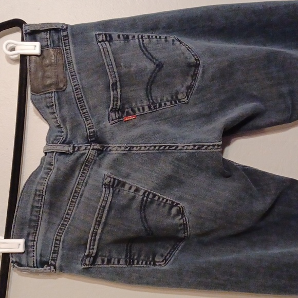 Levi's - Picture 4 of 12